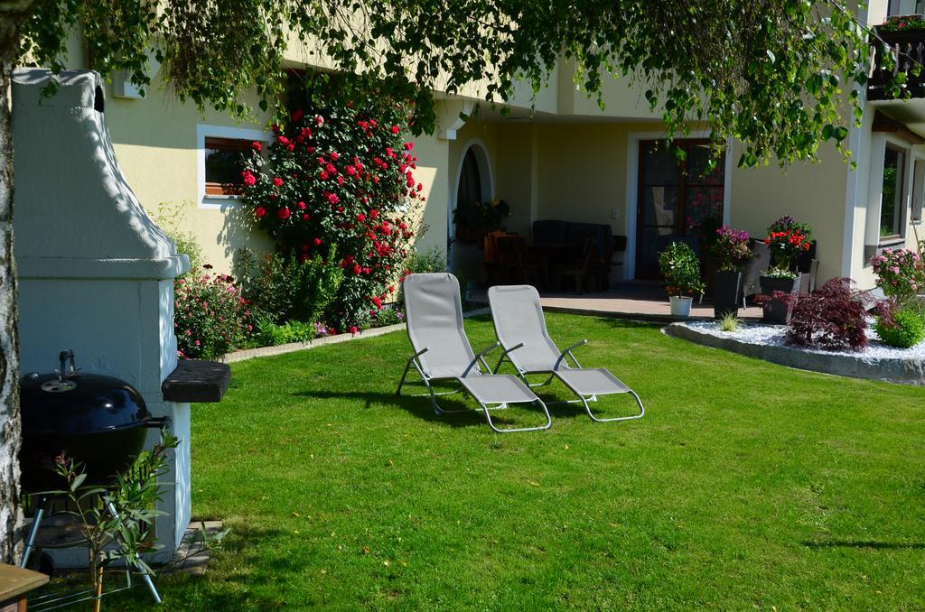 Haus Gruber Hotel Attersee Exterior foto