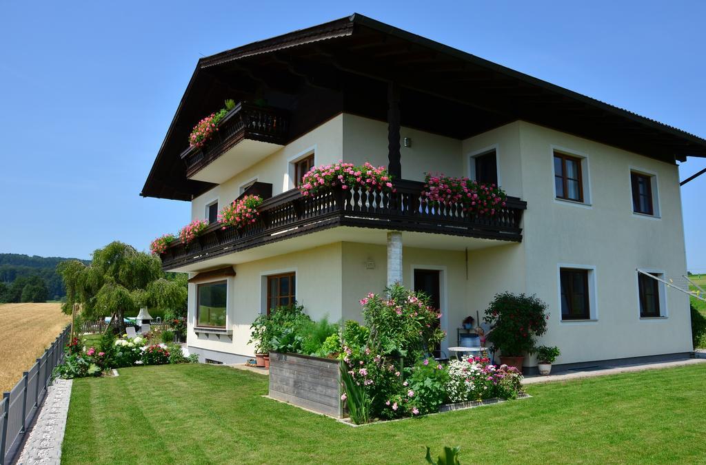 Haus Gruber Hotel Attersee Exterior foto